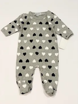 Hearts onesie brand new - Size 000