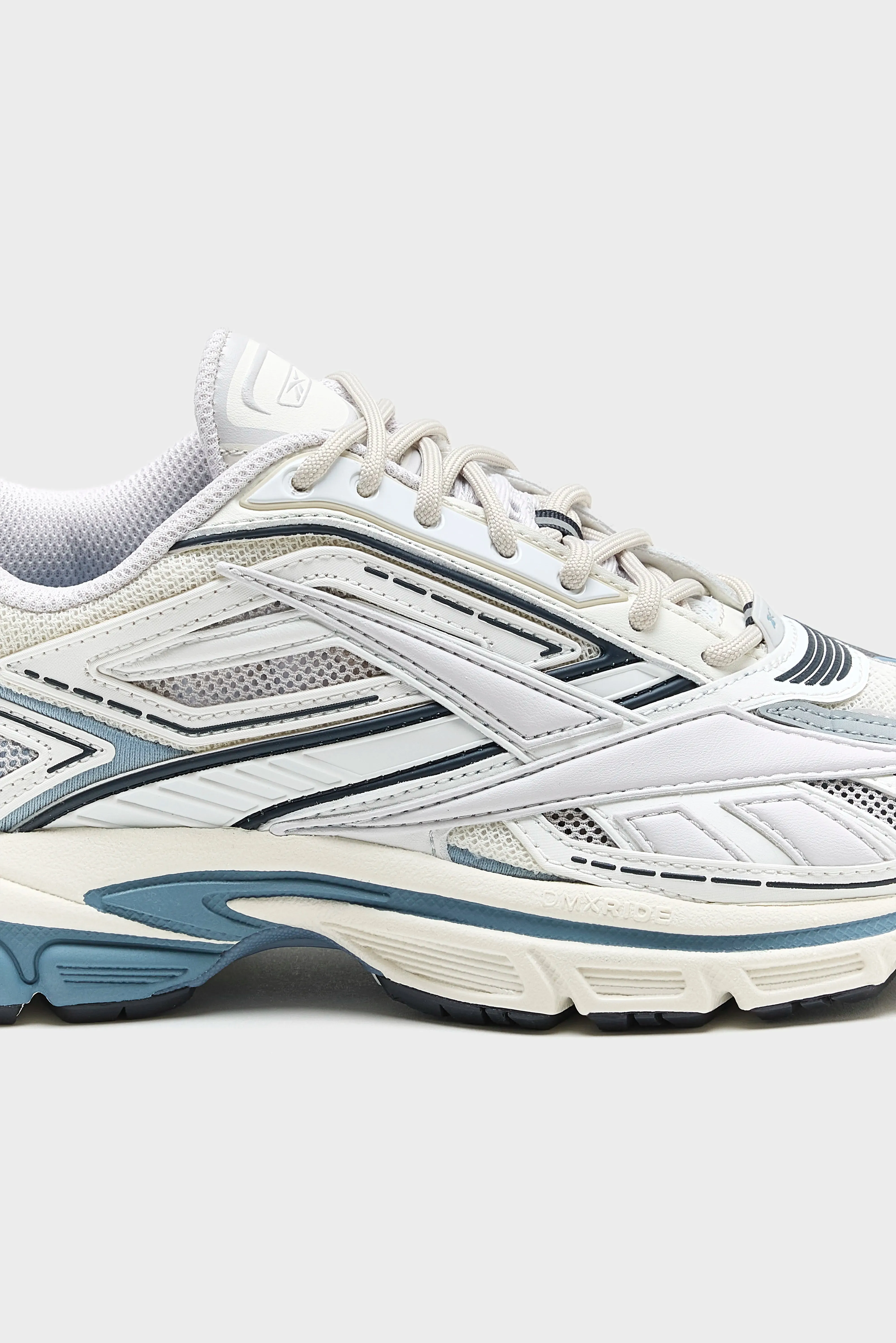 Premier Road Ultra for Women  (251 / W / BLUE)